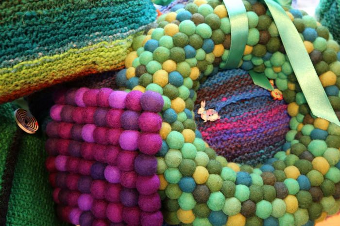 Bunte Kugeln aus Filz aus unserer Filzwerkstatt